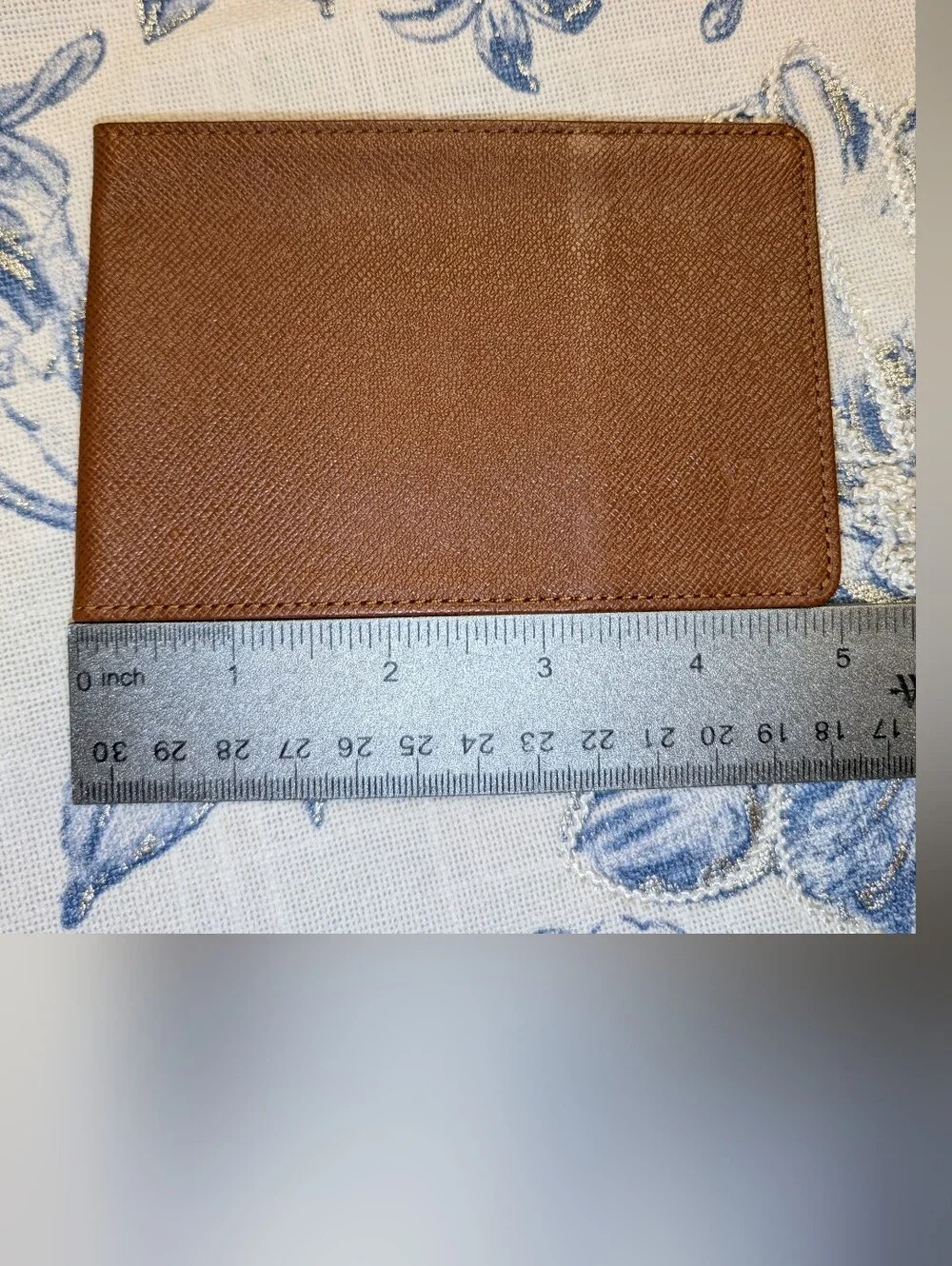 Authentic Vintage Louis Vuitton Taiga Leather Card Holder In Brown Unisex
